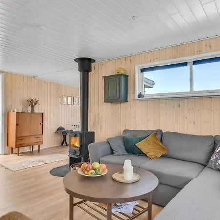 Vakantiehuis Three-bedroom In Juelsminde Sonderby (Midtjylland)