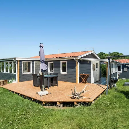 3 Bedroom Beautiful In Juelsminde بيت للعطل Sonderby (Midtjylland)